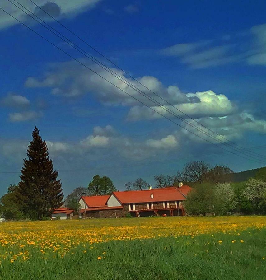Pokojiky Na Vetrne Malsin Exterior foto